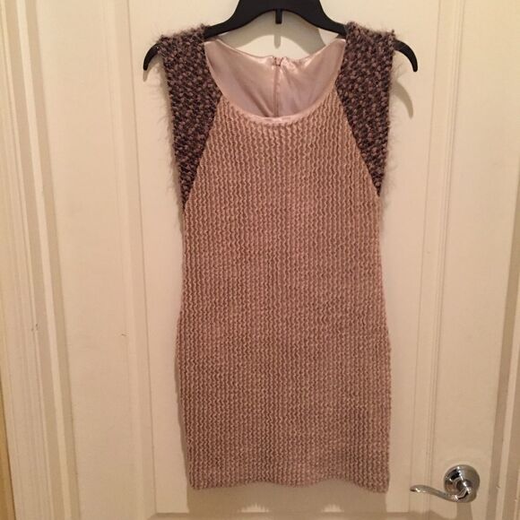 Fuzzy Sleeveless Dress   - Picture 2 of 8